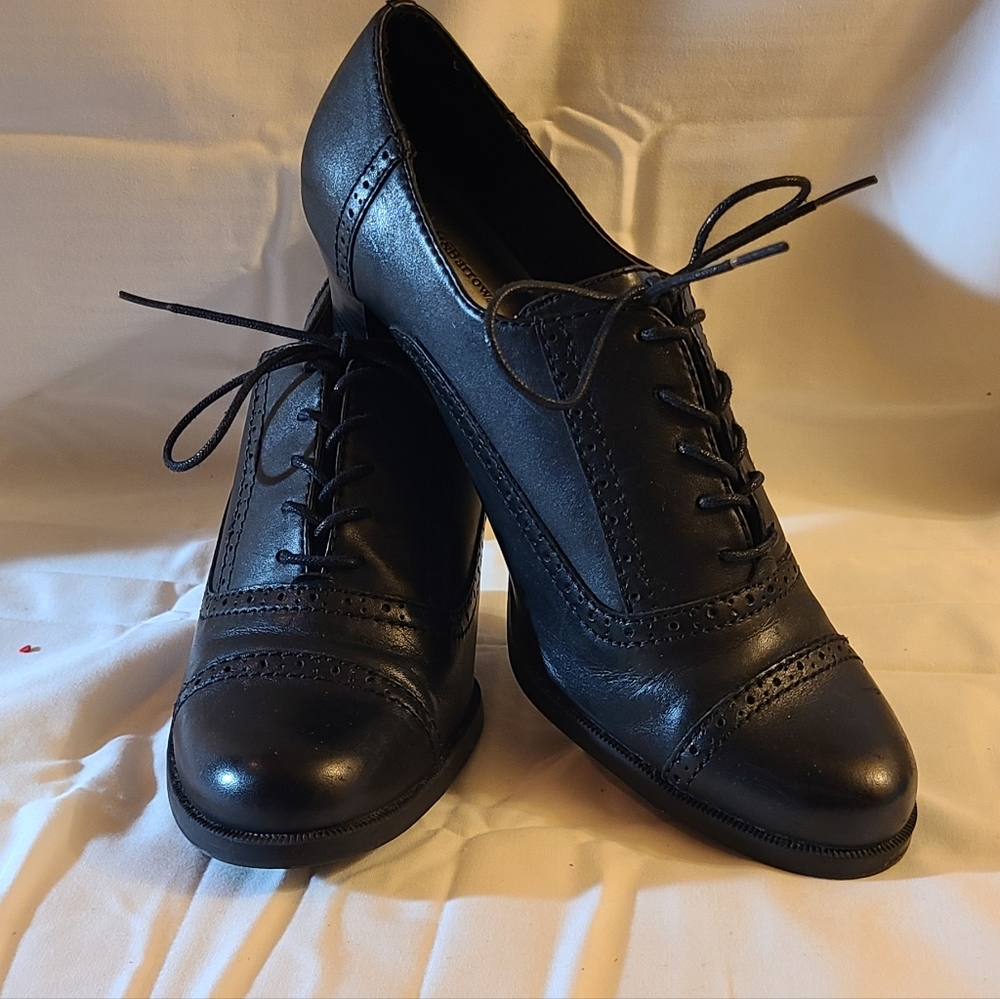 Croft & Barrow Oxford Heels
